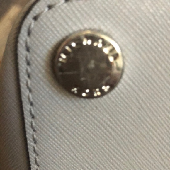 COPY - Michaels kors large sandy tote - Picture 4 of 7